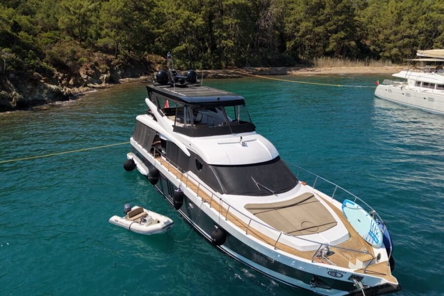 3-Cabin Motor Yacht – 30223