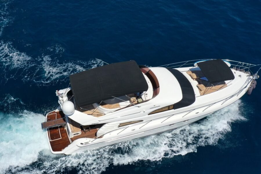 3 CABIN MOTOR YACHT – 30208