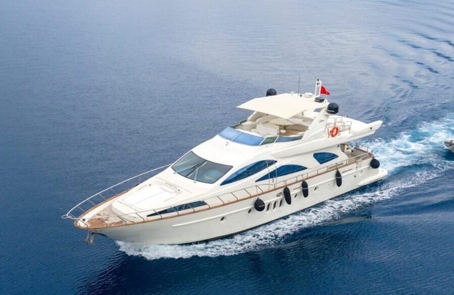 4-Cabin Motor Yacht – 40229