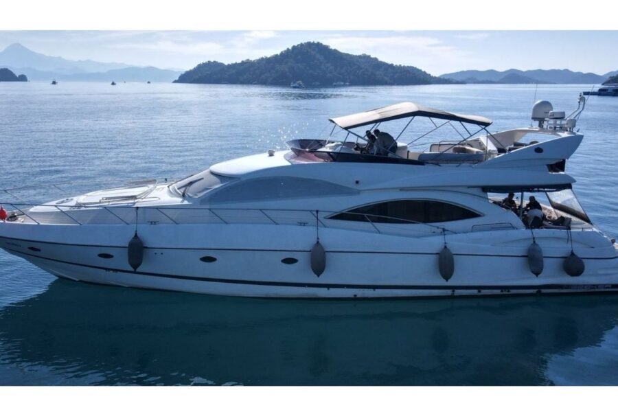 4 CABIN MOTOR YACHT – 40216