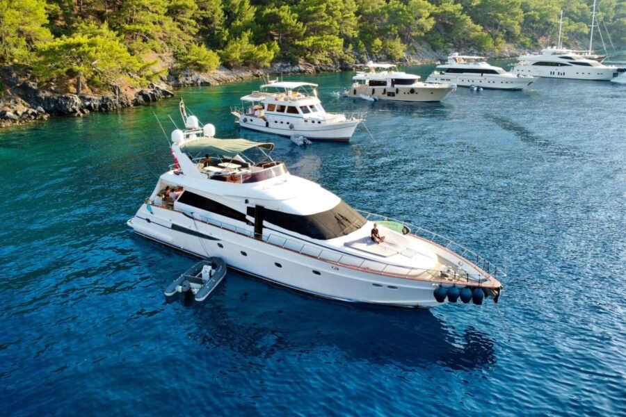4 CABIN MOTOR YACHT – 40206